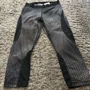 Nike hyper cool leggings